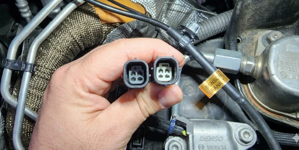 Should You Replace Upstream and Downstream O2 Sensors at the Same Time?