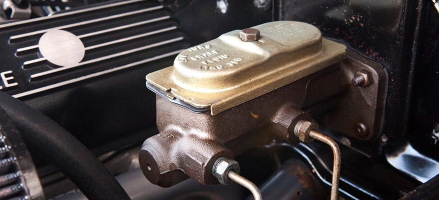 Brake master cylinder replacement: a key to safe driving