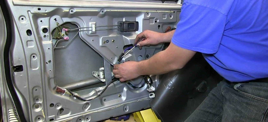 How to Repair a Car Window Regulator