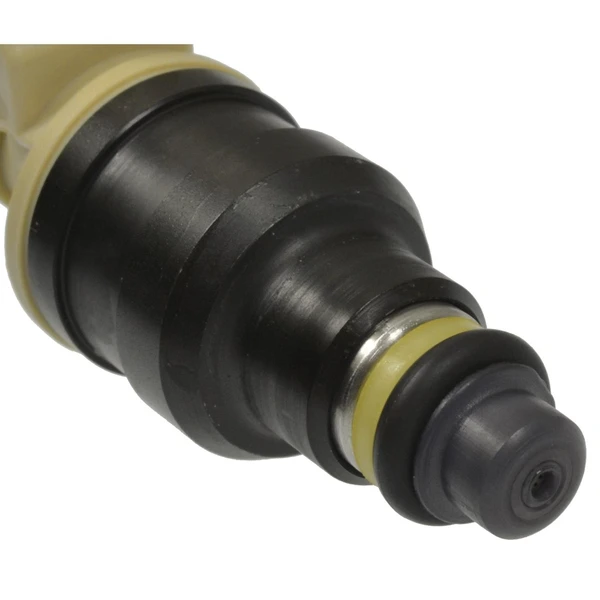 Standard FJ695 Fuel Injector