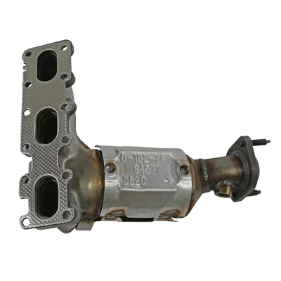 Catalytic Converter with Integrated Exhaust Manifold - Walker 84577