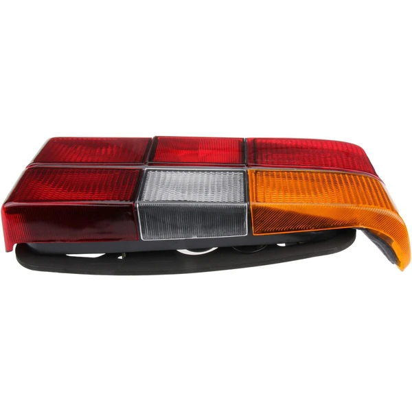 ÜRO Parts 1372226 Tail Light, Left Driver Side