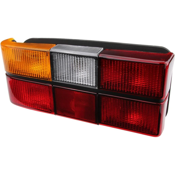 ÜRO Parts 1372449 Tail Light, Left Driver Side