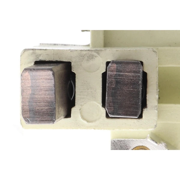 Vemo V10-77-0001 Voltage Regulator